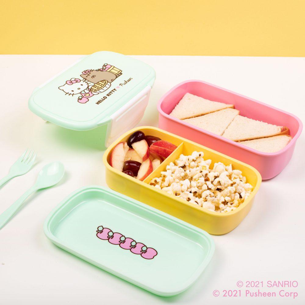 https://www.pastel-palace.com/wp-content/uploads/2021/11/4331_Hello-Kitty-Pusheen-Bento-Box-Lifestyle-1-scaled.jpg